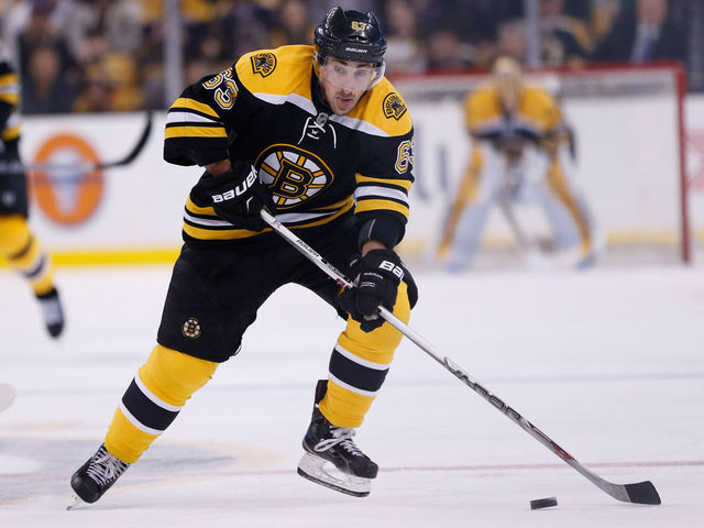 VIDEO: Bruins' Marchand scores backhand beauty on tremendous individual effort