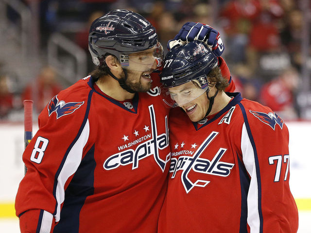 Capitals' Oshie had to be encouraged by linemates to shoot more