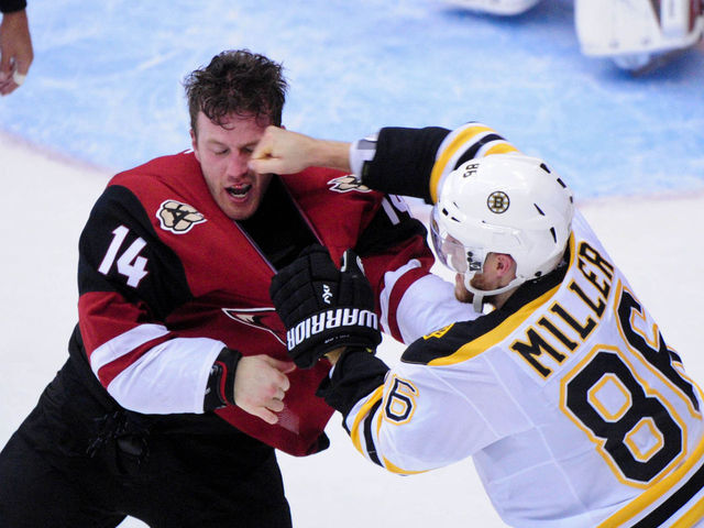 Coyotes' Vitale out 4-6 weeks with fractured orbital bone