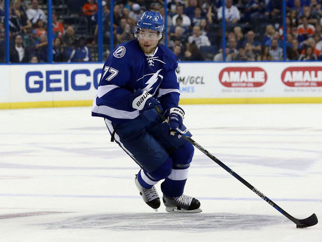 Lightning's Hedman won't play vs. Devils, hopes to play Saturday
