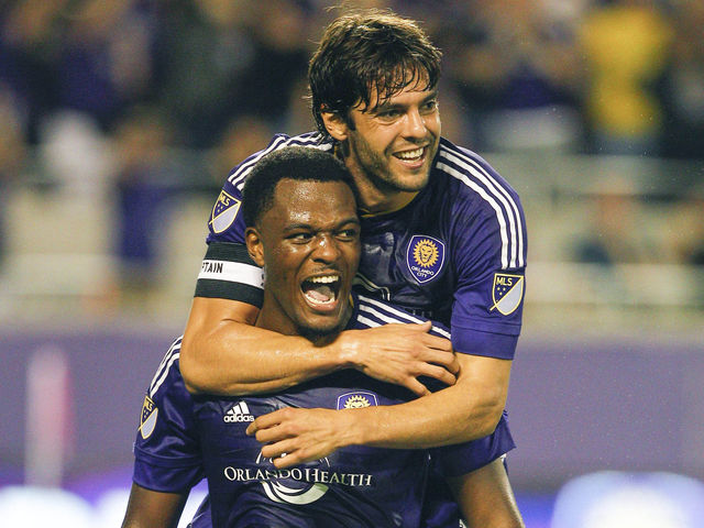 Orlando City coach urges Larin to stay with Lions