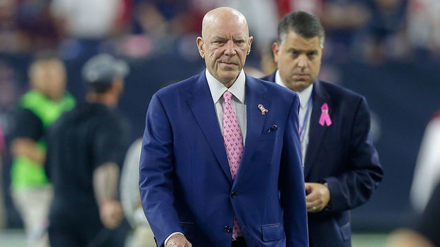 Bob McNair meets with Texans players, regrets word choice