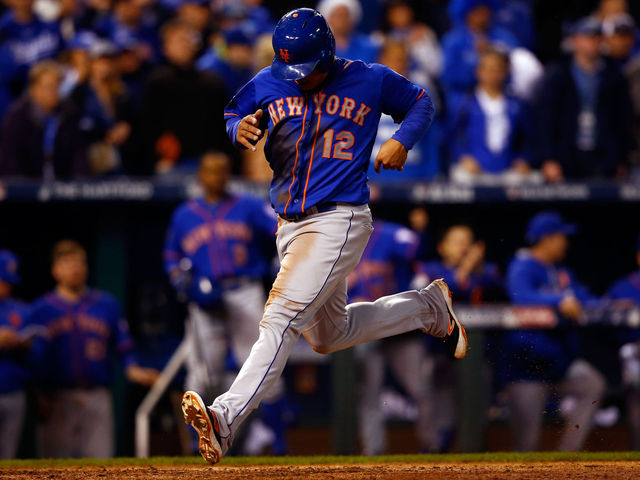 VIDEO: Mets score go-ahead run on Hosmer's misplay