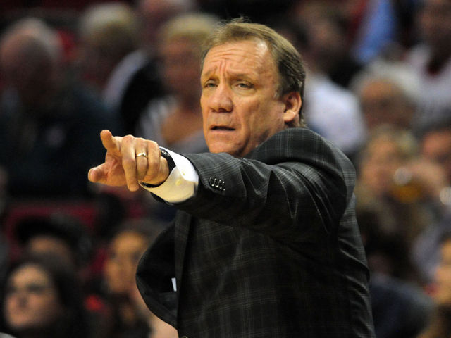 PHOTOS: Lakers wear shooting shirts honoring Flip Saunders vs. Timberwolves