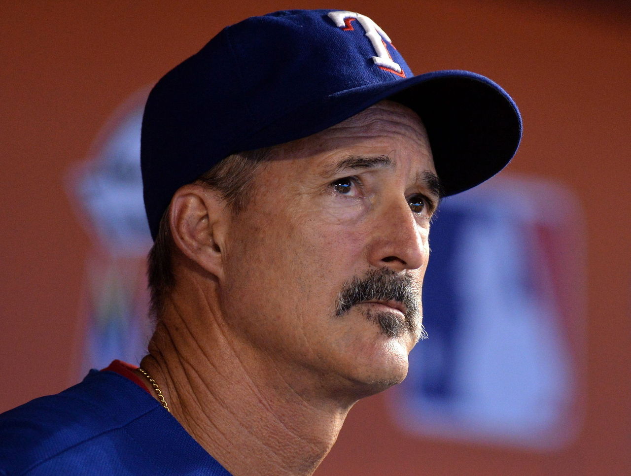 Texas Rangers bring back Mike Maddux as pitching coach