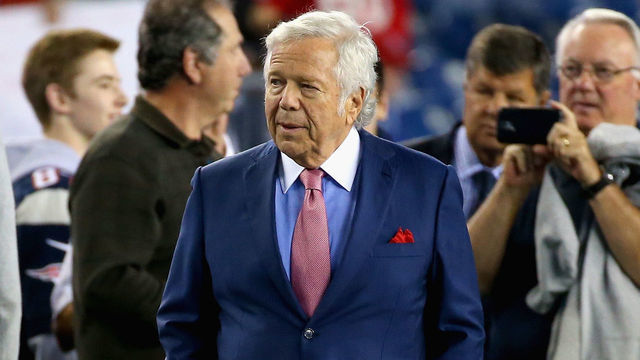 Report: Kraft Group part of leading bid to purchase UFC