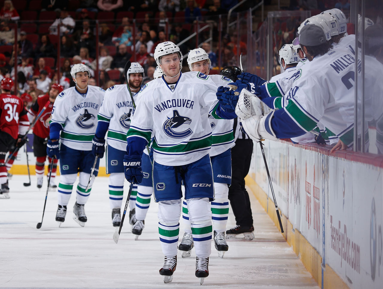 Canucks sign first-round pick Jared McCann to entry-level contract