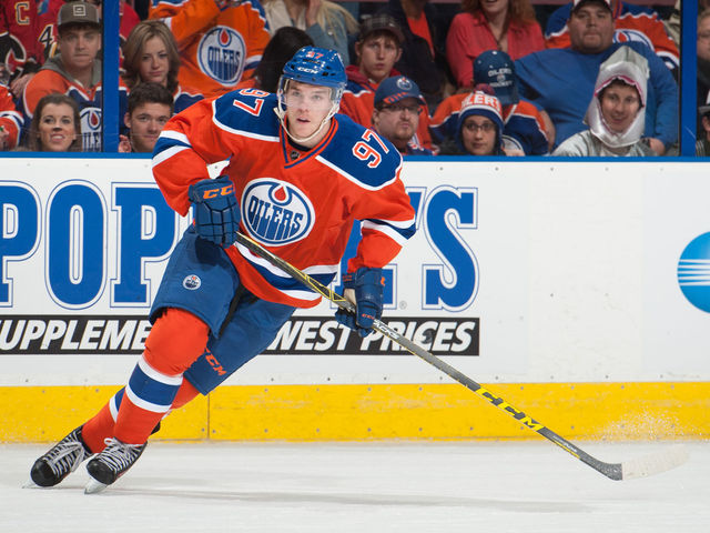 McDavid expected to miss 'months' with broken clavicle