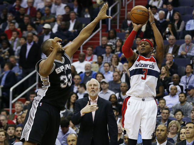 VIDEO: Bradley Beal sinks Spurs with last-second triple