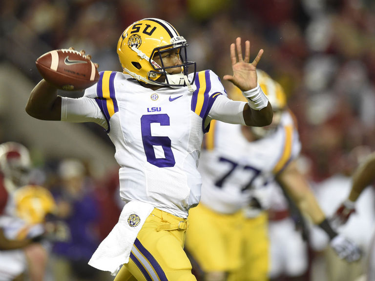 LSU's Les Miles encouraged by quarterback progress in spring | theScore.com