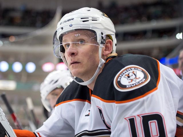 Corey Perry shakes off rough start, hits 20 goals for 8th time in 11 seasons