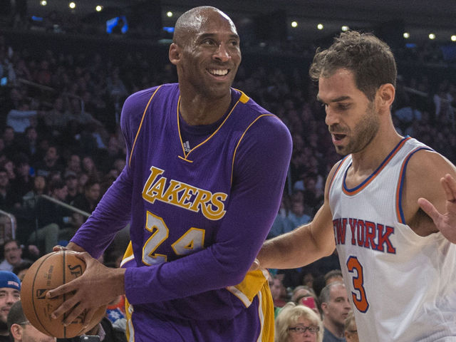 VIDEO: Another Kobe airball, this time against the Knicks