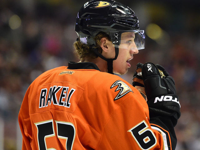 Ducks' Rakell has surgery to remove scar tissue, out 2 weeks