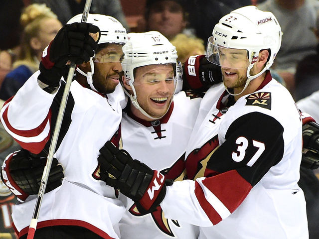 VIDEO: Max Domi roofs 2nd of game for 3rd straight Coyotes goal