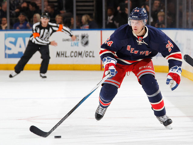 Rangers' Lindberg out 6 months after hip surgery