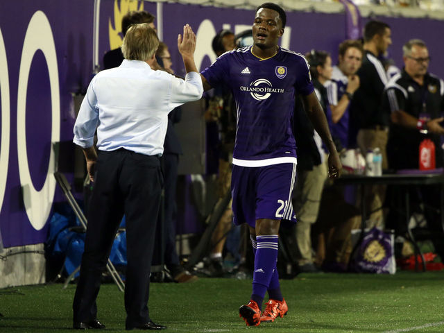 MLS Rookie of the Year Cyle Larin buzzing after record-breaking 2015