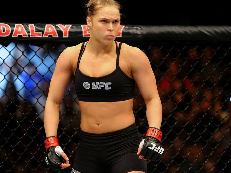 brock-lesnar-rousey-has-to-learn-how-to-lose-thescore