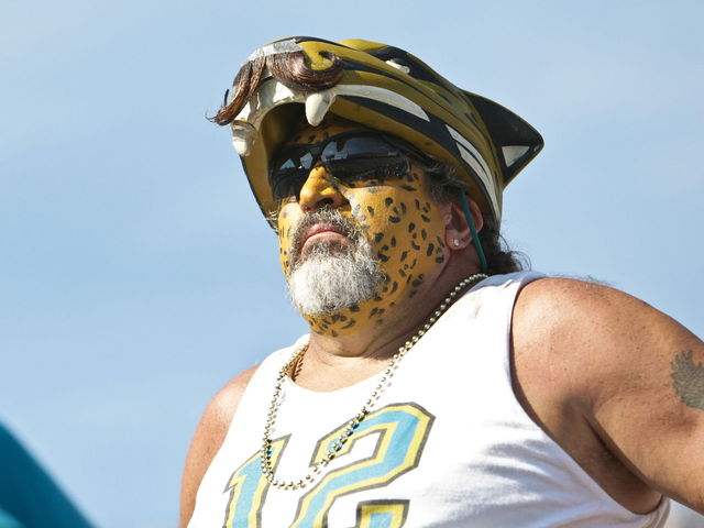 PHOTOS: NFL officially unveils Jags, Titans' 'Color Rush' uniforms