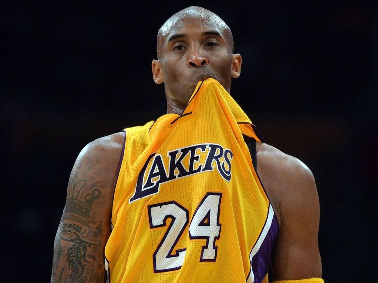 VIDEO: Kobe airballs potential game-tying 3 | theScore.com