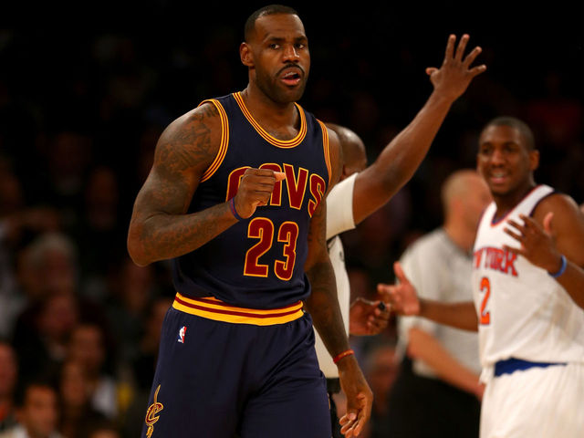 VIDEO: LeBron calls out teammates: 'You motherf---ers want to play?'