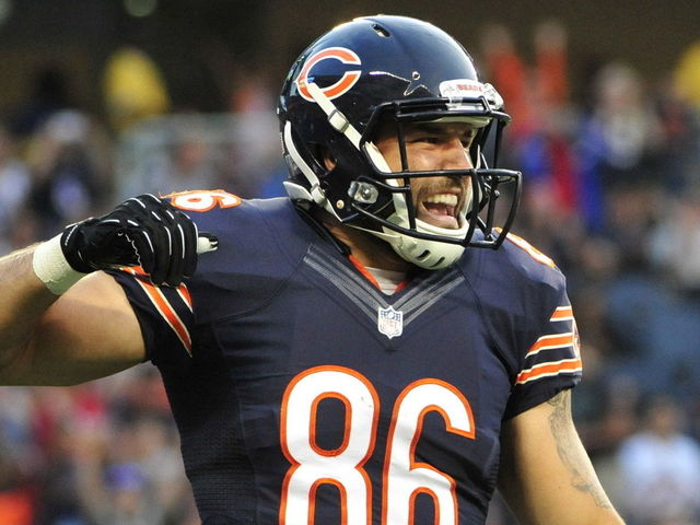 Bears' Miller returns from hospital 3 weeks after horrific leg injury