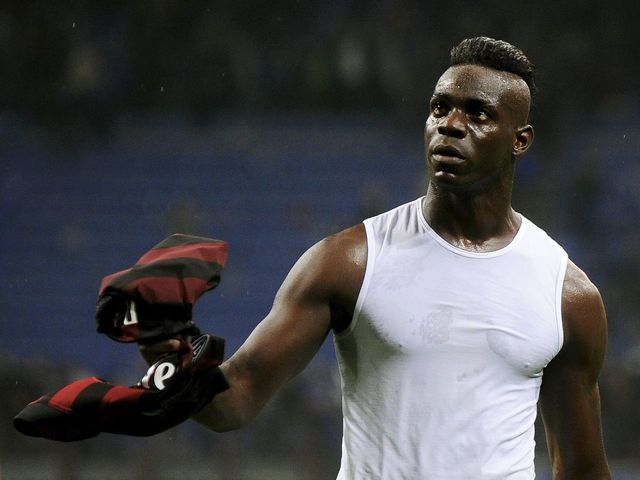 Transfer gossip column: Balotelli could make Premier League return this month