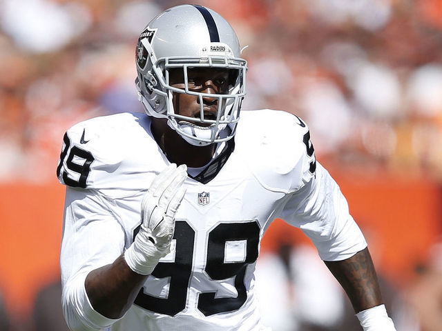 Report: Police searching for Aldon Smith after domestic violence incident