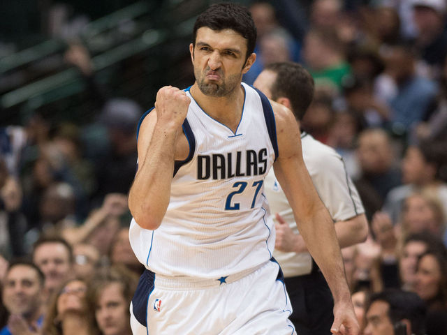 VIDEO: Zaza Pachulia's embarrassing flop nearly goes horribly wrong
