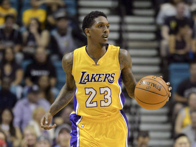 Lakers' Scott: Williams earning 4th-quarter reps over Russell with stronger play