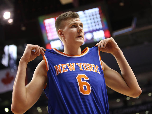 Watch: Porzingis delivers one-handed hammer off sweet bounce pass