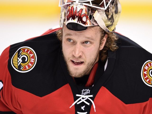 VIDEO: Karri Ramo flashes glove to stone Brett Connolly