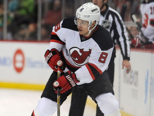 Sharks sign Dainius Zubrus to 1-year, 2-way contract