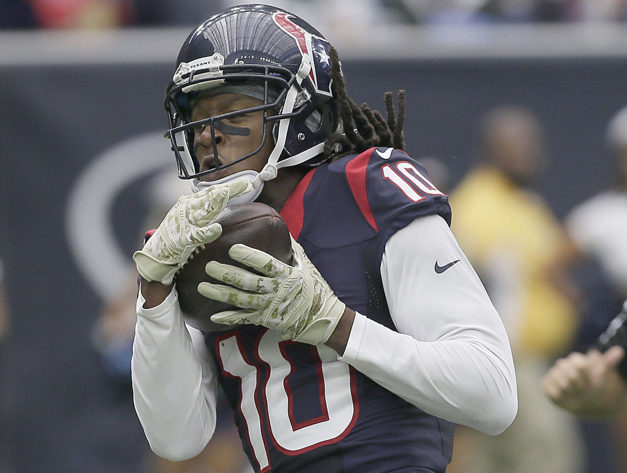 Houston Texans exercise fifth-year option on DeAndre Hopkins