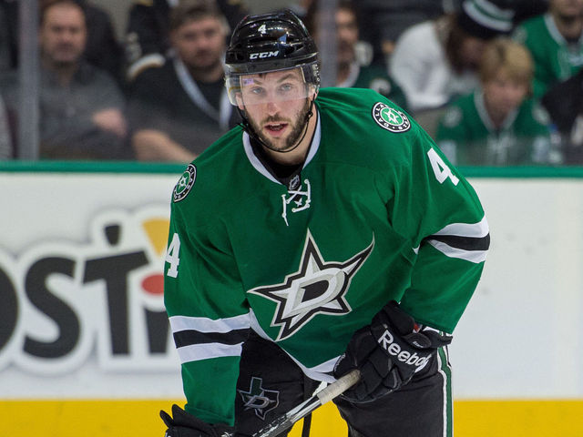 Stars' Demers out at least 6 weeks with shoulder injury