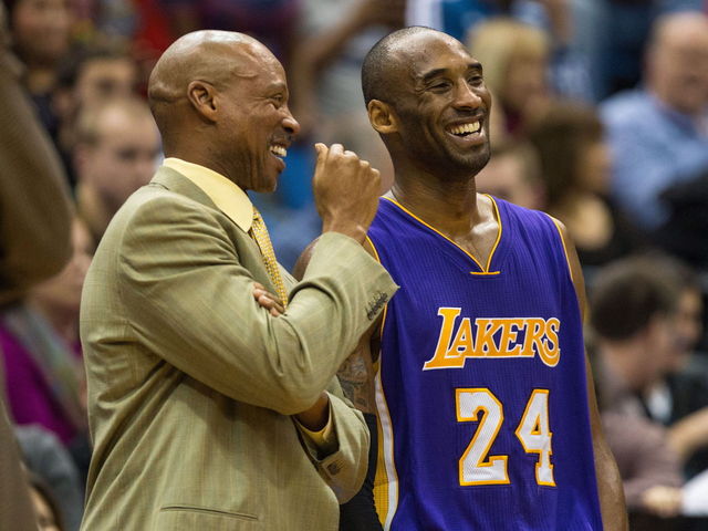 Byron Scott: Benching Kobe is 'not an option whatsoever'