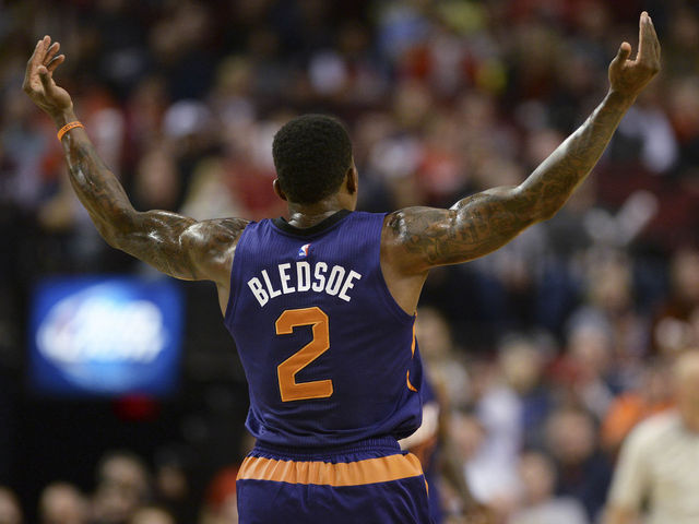 Report: Kyrie deal would 'be done by now' if Suns offered Bledsoe, Jackson, pick