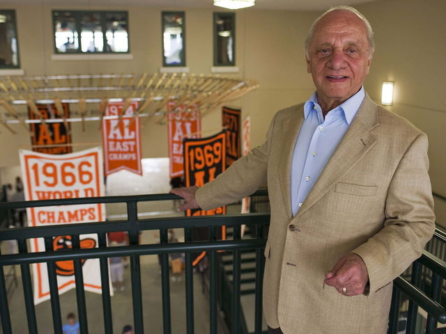 Showalter, horse owned by Orioles' Angelos, wins 1st career race