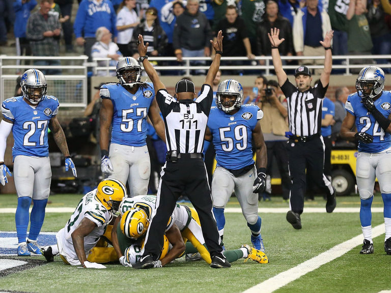 NFL VP Of Officiating Defends Lions-Packers Phantom Facemask Penalty ...