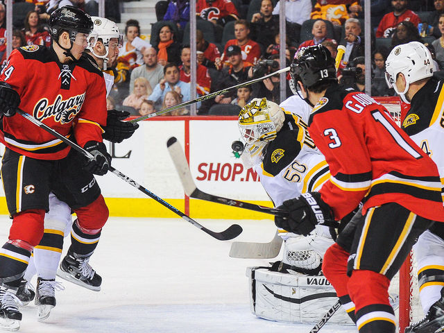 Bruins, Flames combine for 3 goals in 46 seconds