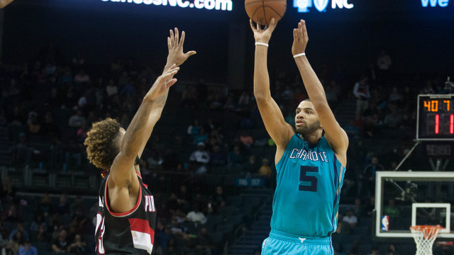 Watch: Hornets' Batum caps off 14-point quarter with one-legged 3 from logo