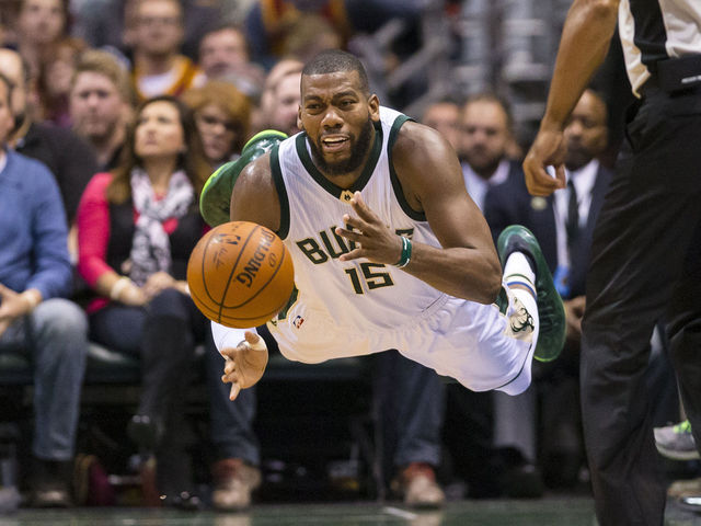 Bucks' Monroe diagnosed with strained MCL, out again vs. Clippers
