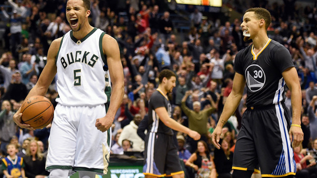 Bucks deal road-weary Warriors 1st loss