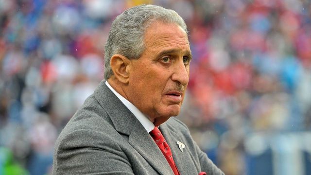 Falcons' Blank upset that Patriots' Kraft put 283 diamonds on SB rings