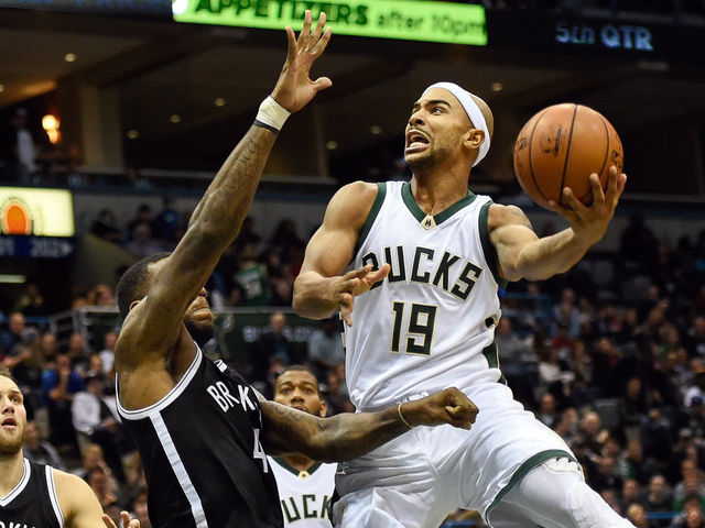 Bucks' Bayless, Vasquez not traveling with team for 4-game road trip