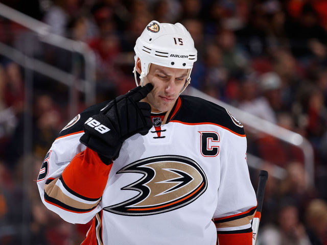 Ducks' Getzlaf dealing with lower-body injury