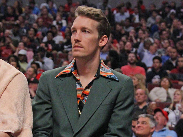 Bulls' Hoiberg: 'Fair to question' whether Dunleavy will play this season