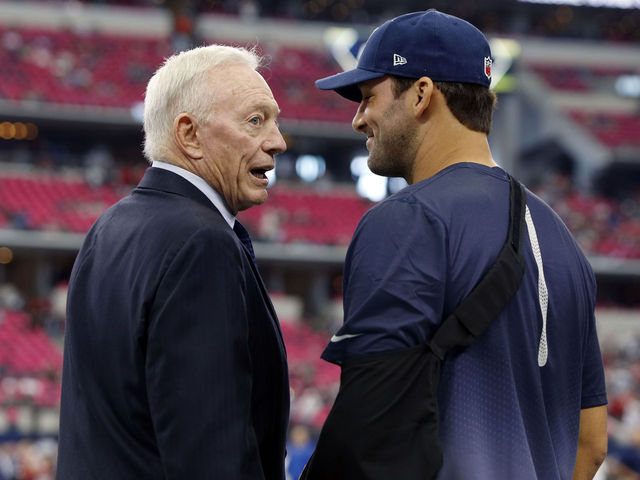 Jerry Jones surprisingly at ease without Romo