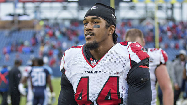 Report: Beasley not communicating with Titans, misses 2nd day of testing