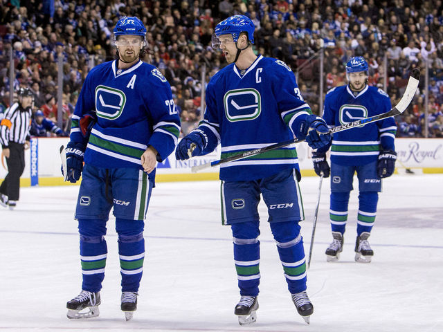VIDEO: Panthers announcer drops bizarre peanut butter reference on Sedins