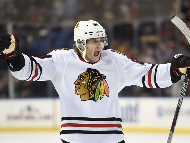 VIDEO: Kane converts 30th goal with breakaway backhand
